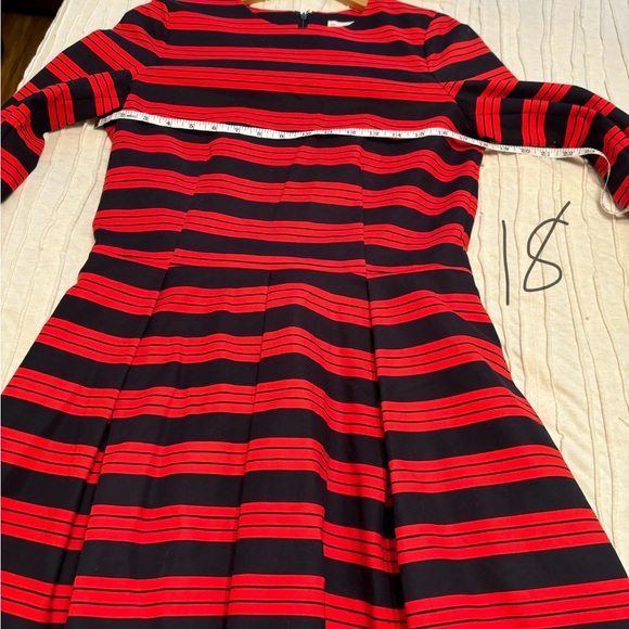 Gap Striped Fit and Flare Dress with pockets size 8 - Picture 2 of 8